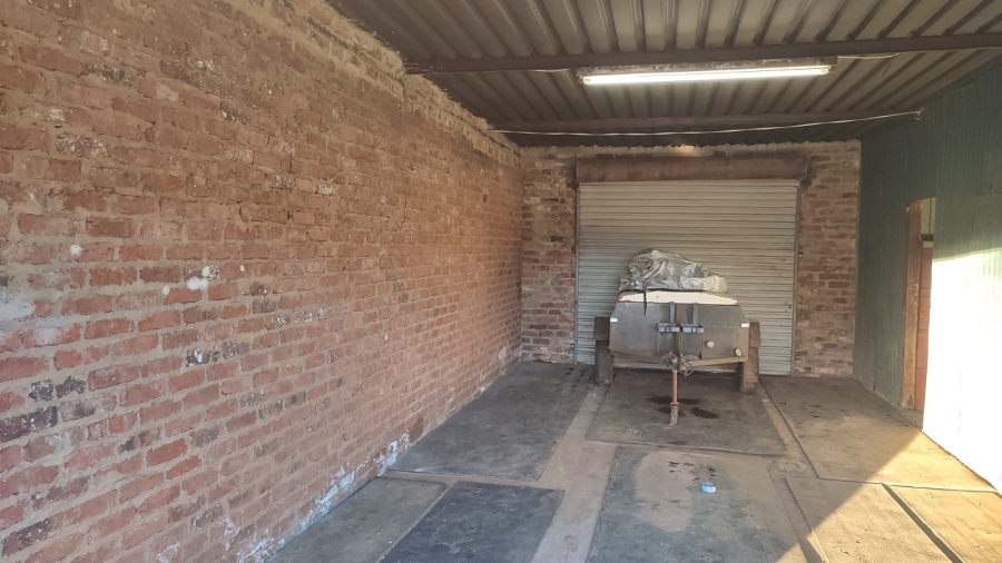 2 Bedroom Property for Sale in Lindleyspoort North West